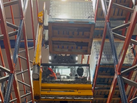 Fork lift high reach in warehouse software